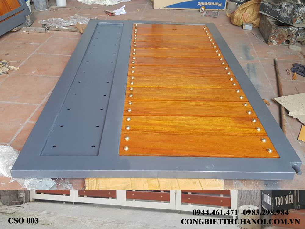 cổng sắt sơn giả gỗ